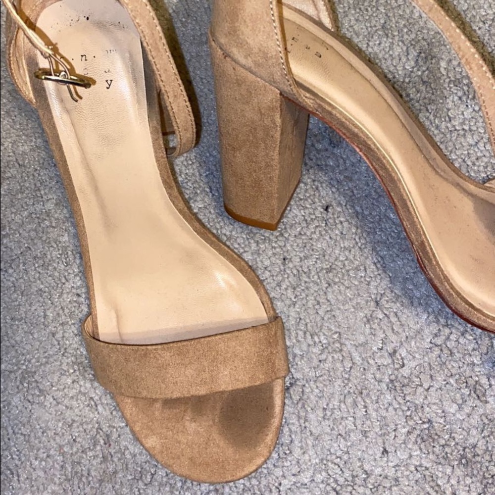 Tan chunky heels